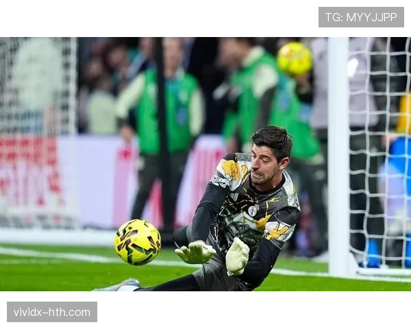 库尔图瓦神勇扑救助力皇马国家德比取胜，球队状态强势回升