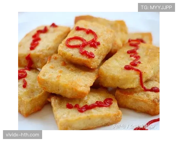 谌利军家的冰箱里只有鸡胸肉和水，连儿子想吃冰淇淋都得偷偷藏超市小票